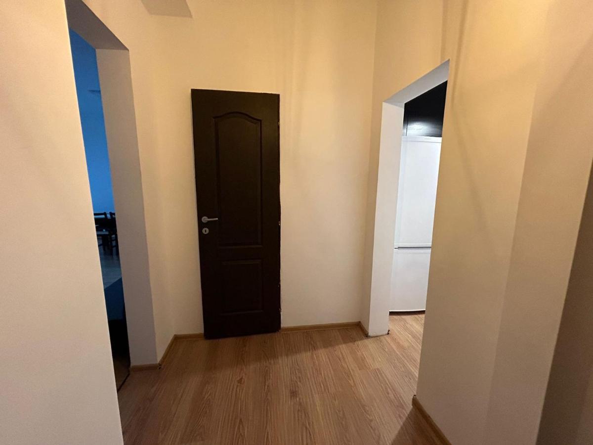 Elegant City Center Apartment Бухарест Екстер'єр фото