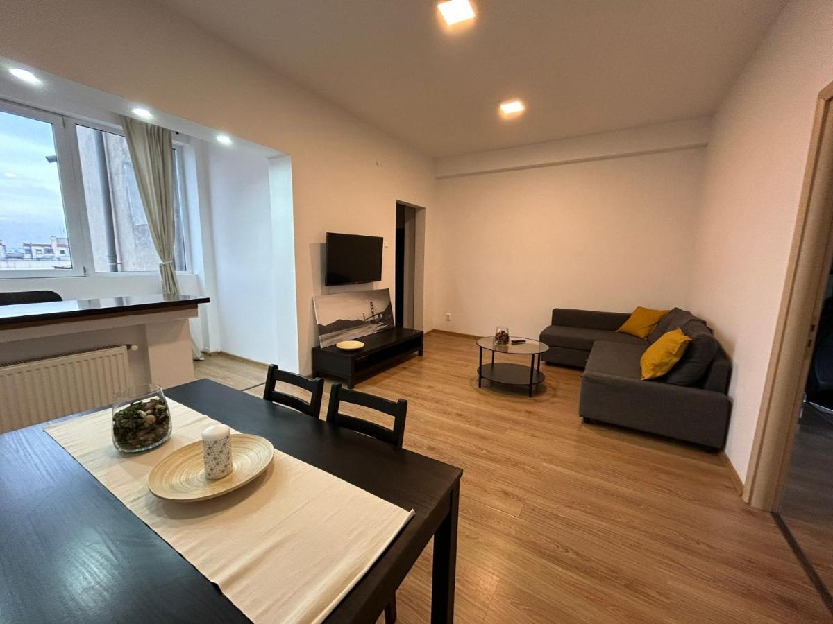 Elegant City Center Apartment Бухарест Екстер'єр фото